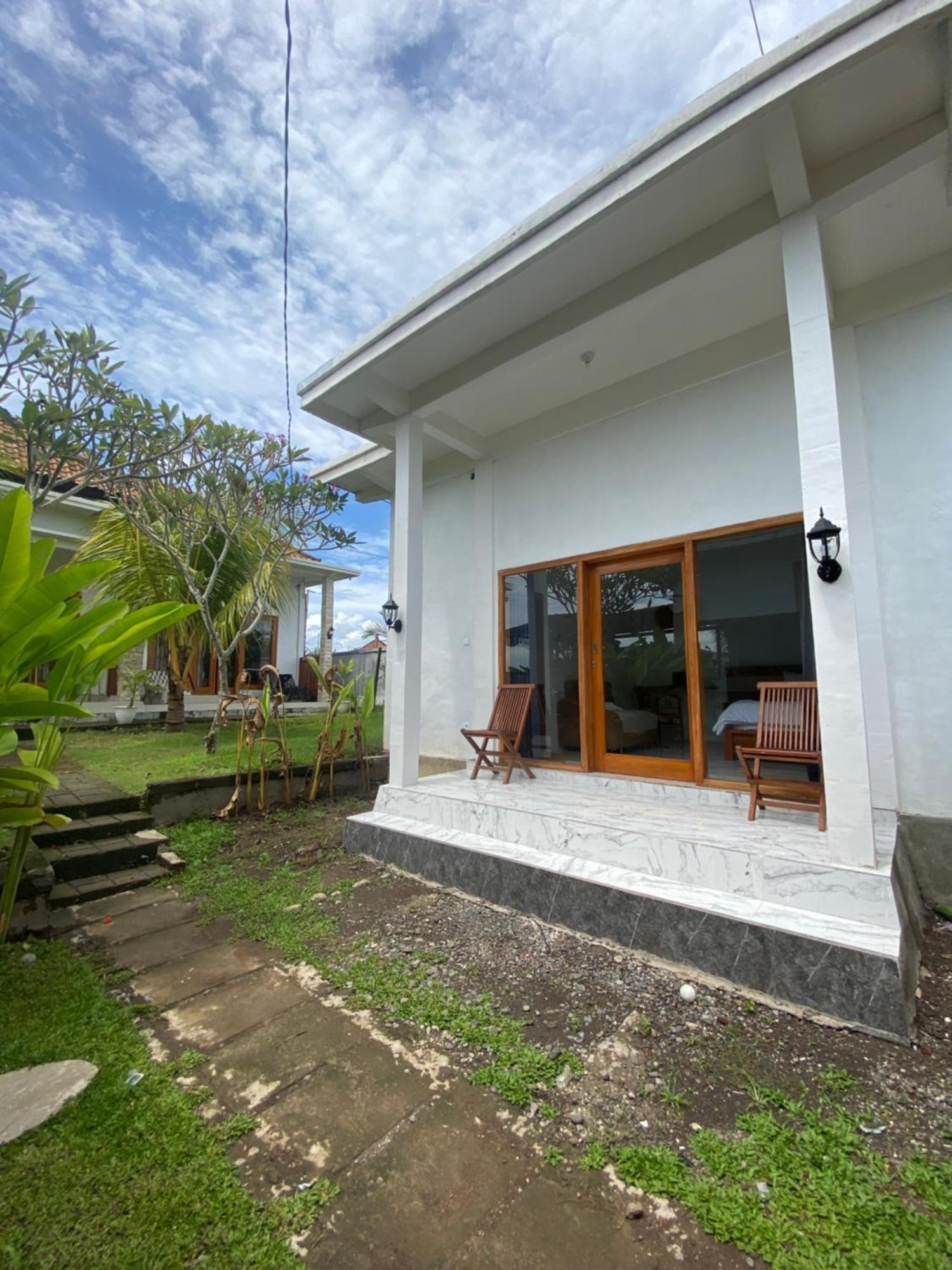 ホテル Sumbul View Surfcamp Airsatang エクステリア 写真